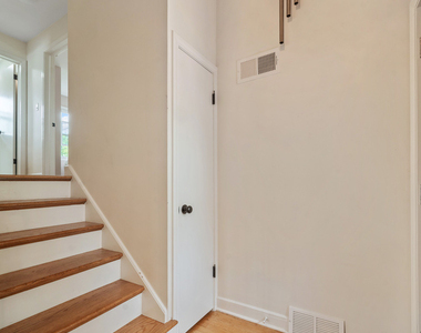 5320 Suffield Court - Photo Thumbnail 2