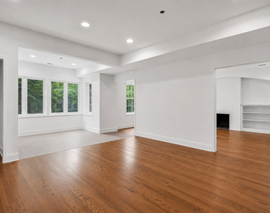 6914 N Sheridan Road - Photo Thumbnail 5