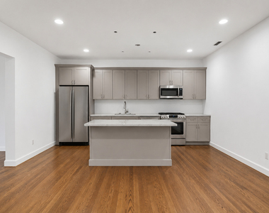6914 N Sheridan Road - Photo Thumbnail 6