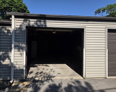 528 E Main Street - Photo Thumbnail 16
