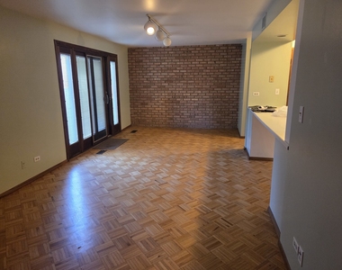 528 E Main Street - Photo Thumbnail 7