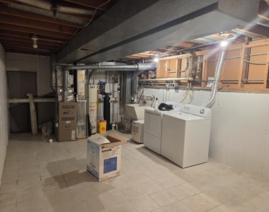 528 E Main Street - Photo Thumbnail 14