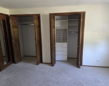 528 E Main Street - Photo Thumbnail 9