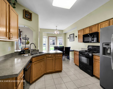1058 Delta Drive - Photo Thumbnail 8