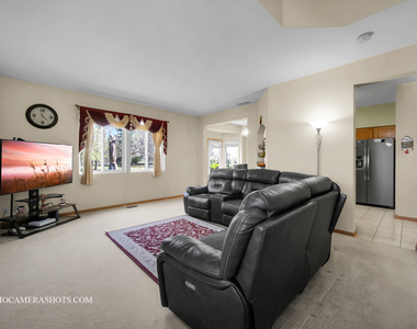 1058 Delta Drive - Photo Thumbnail 4