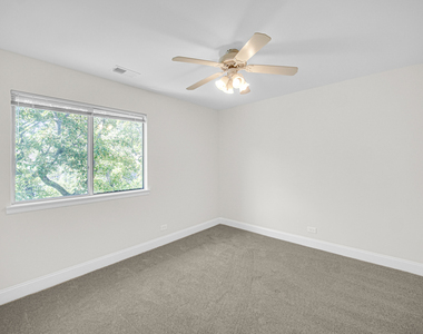 607 Berkley Court - Photo Thumbnail 20
