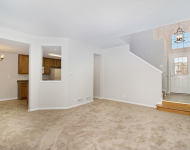 409 Metropolitan Street - Photo Thumbnail 3