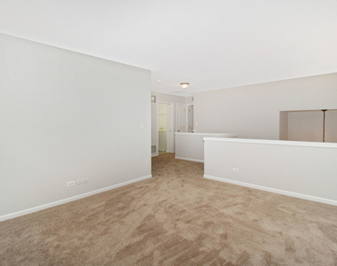 409 Metropolitan Street - Photo Thumbnail 11
