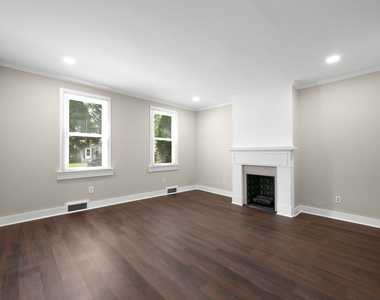714 E Jackson Street - Photo Thumbnail 3