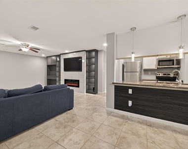 5333 Richmond Avenue - Photo Thumbnail 7
