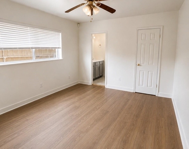 1401 Ball St - Photo Thumbnail 4