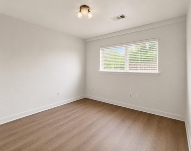 1401 Ball St - Photo Thumbnail 2