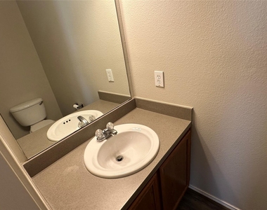 23851 Single Oak Street - Photo Thumbnail 6