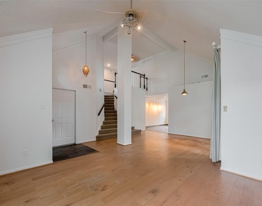 3614 Spring Arbor Way - Photo Thumbnail 4