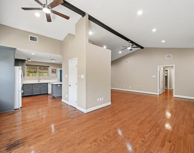 17511 Favor Bend Court - Photo Thumbnail 16