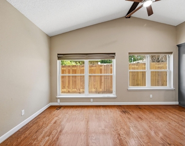 17511 Favor Bend Court - Photo Thumbnail 14