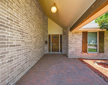 17511 Favor Bend Court - Photo Thumbnail 7