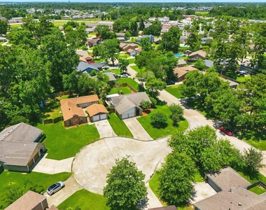 17511 Favor Bend Court - Photo Thumbnail 45