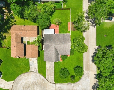 17511 Favor Bend Court - Photo Thumbnail 1