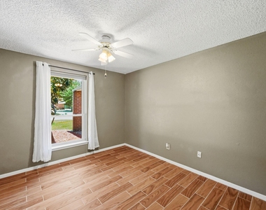 17511 Favor Bend Court - Photo Thumbnail 25