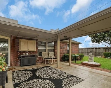 2507 Rustic Trail Lane - Photo Thumbnail 16
