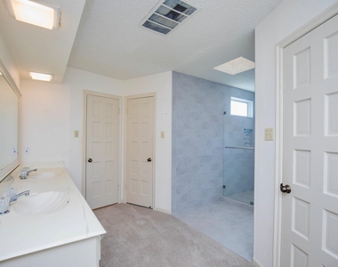 3903 Kiamesha Drive - Photo Thumbnail 22