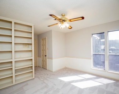 3903 Kiamesha Drive - Photo Thumbnail 25