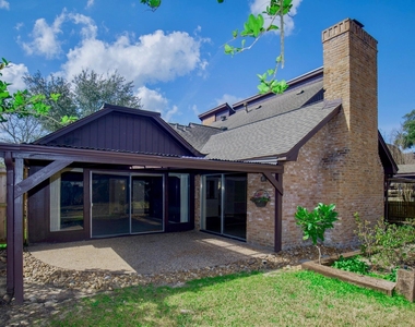 3903 Kiamesha Drive - Photo Thumbnail 18