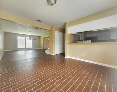 3418 Avenue P - Photo Thumbnail 5