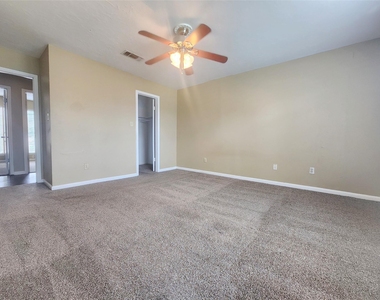 3418 Avenue P - Photo Thumbnail 11