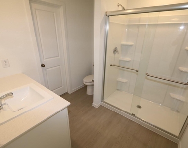 6245 Alder Creek Drive - Photo Thumbnail 7