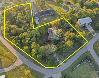 4510 Lininger Lane - Photo Thumbnail 3