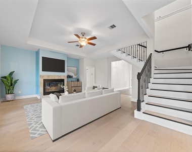 4510 Lininger Lane - Photo Thumbnail 23