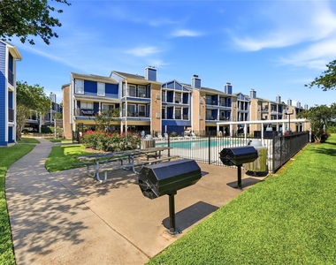18511 Egret Bay Boulevard - Photo Thumbnail 18