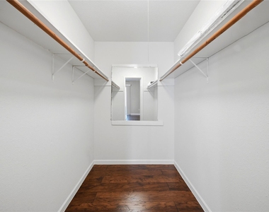 18511 Egret Bay Boulevard - Photo Thumbnail 9