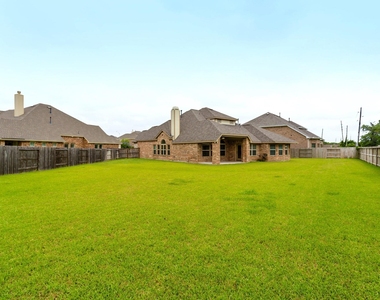 6122 Garden Lakes Lane - Photo Thumbnail 25