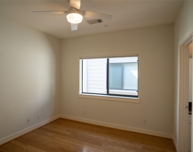 4327 Eigel Street - Photo Thumbnail 16