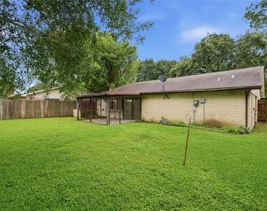 2126 Quail Valley East Drive - Photo Thumbnail 31