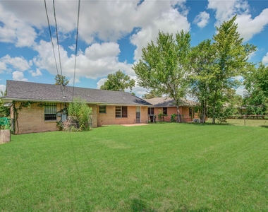 9526 Balsam Lane - Photo Thumbnail 36