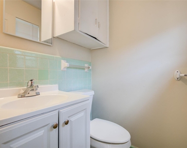 9526 Balsam Lane - Photo Thumbnail 14