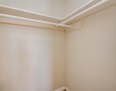 9526 Balsam Lane - Photo Thumbnail 15