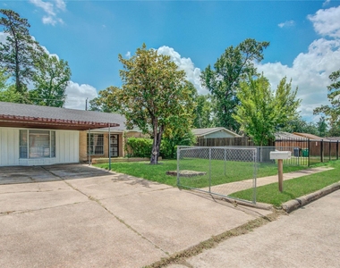 9526 Balsam Lane - Photo Thumbnail 1