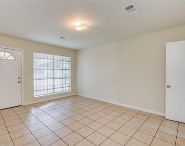 9526 Balsam Lane - Photo Thumbnail 7