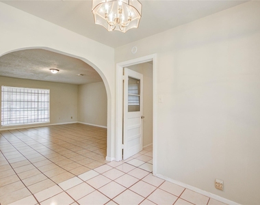 9526 Balsam Lane - Photo Thumbnail 25