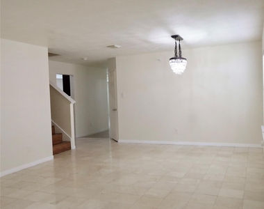 14411 Avery Brooke Lane - Photo Thumbnail 6