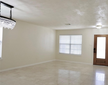14411 Avery Brooke Lane - Photo Thumbnail 7