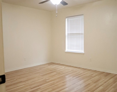 14411 Avery Brooke Lane - Photo Thumbnail 22