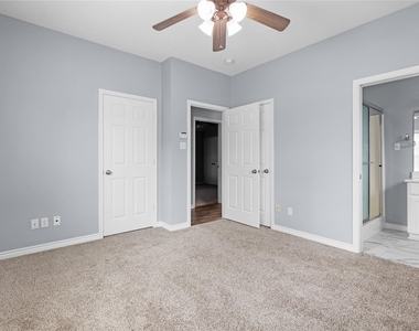 140 Meadowview Drive - Photo Thumbnail 18