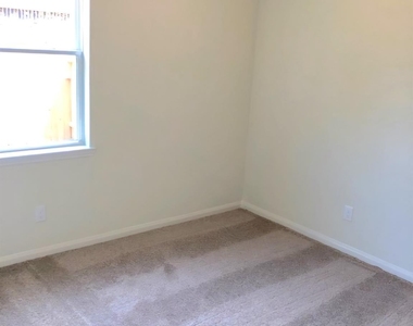 9510 Opal Gates Drive - Photo Thumbnail 4