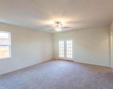 9510 Opal Gates Drive - Photo Thumbnail 3